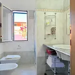Сasa de vacaciones House Aenjoy - Con Veranda A Pochi Minuti Da Cala Liberotto